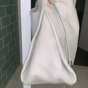 Louis Vuitton Artsy Emprente